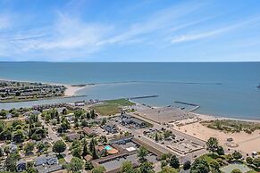 Snyder's Shoreline Inn