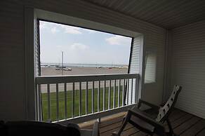 Snyder's Shoreline Inn