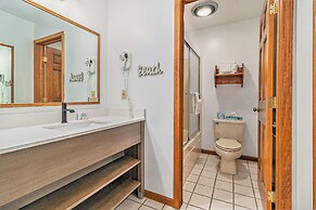 Snyder's Shoreline Inn