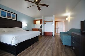 Snyder's Shoreline Inn