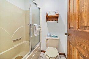 Snyder's Shoreline Inn