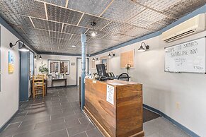 Snyder's Shoreline Inn