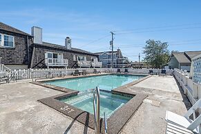 Snyder's Shoreline Inn