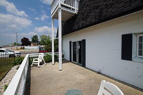 Snyder's Shoreline Inn