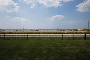 Snyder's Shoreline Inn