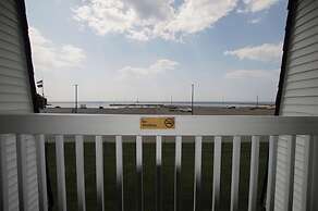 Snyder's Shoreline Inn