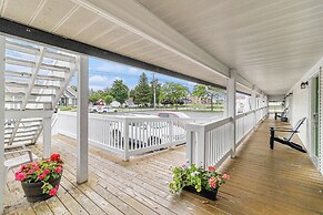 Snyder's Shoreline Inn