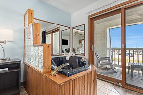 Snyder's Shoreline Inn