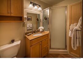 Franciscan Lakeside Lodge