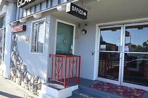 Glass Slipper Inn - Stanford Palo Alto