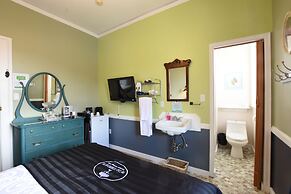 The Old Courthouse Inn