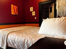 The Old Courthouse Inn