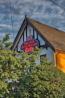 The Old Courthouse Inn
