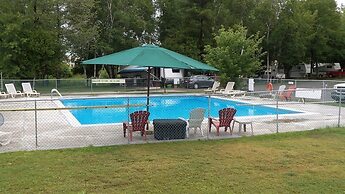 Franklin Motel & Trailer Park