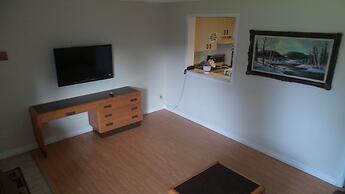 Franklin Motel & Trailer Park