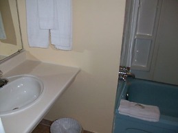 Franklin Motel & Trailer Park