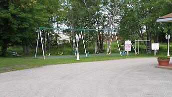 Franklin Motel & Trailer Park