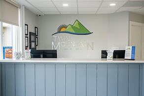 Twin Mountain Inn & Suites