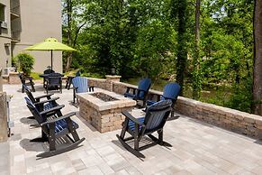 Twin Mountain Inn & Suites