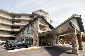 Twin Mountain Inn & Suites