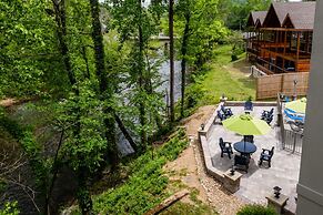 Twin Mountain Inn & Suites