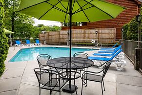 Twin Mountain Inn & Suites