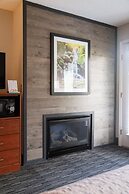 Twin Mountain Inn & Suites