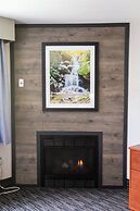 Twin Mountain Inn & Suites