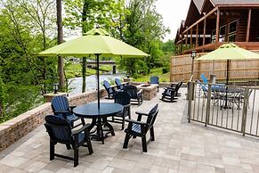 Twin Mountain Inn & Suites