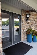 Twin Mountain Inn & Suites