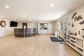 SureStay Hotel by Best Western Thomson