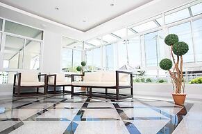 BBG Seaside Luxurious Service Apartment