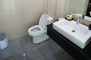 BBG Seaside Luxurious Service Apartment