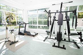 BBG Seaside Luxurious Service Apartment