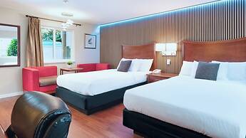 Gibsons Garden Hotel