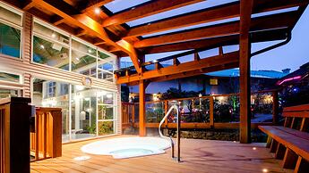 Gibsons Garden Hotel