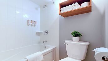 Gibsons Garden Hotel