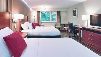 Gibsons Garden Hotel