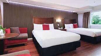 Gibsons Garden Hotel