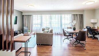 Gibsons Garden Hotel