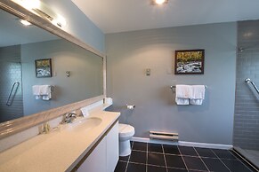 Gibsons Garden Hotel