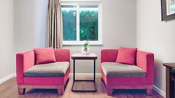 Gibsons Garden Hotel