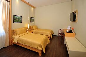 COZY Boutique Guest House