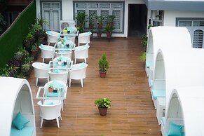 Hotel Mustang Holiday Inn