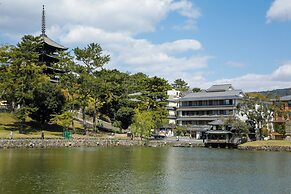 Sarusawaike Yoshidaya