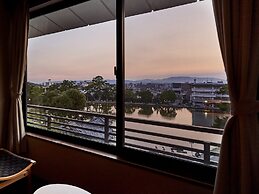 Sarusawaike Yoshidaya