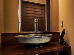 Sarusawaike Yoshidaya