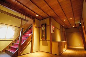 Sarusawaike Yoshidaya