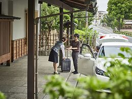 Sarusawaike Yoshidaya