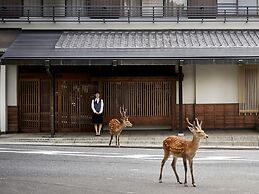 Sarusawaike Yoshidaya